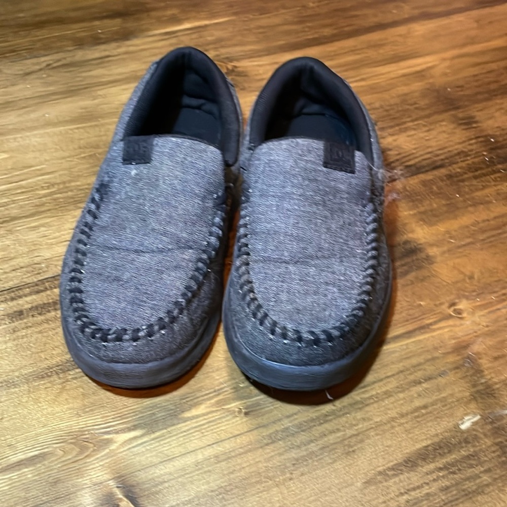 DC Villain 2 Slip On Skate Shoes House Slippers